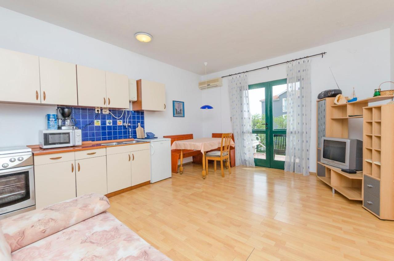 Apartments Katja Trogir Eksteriør bilde