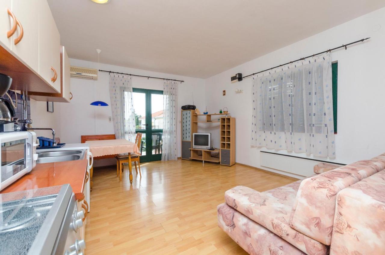 Apartments Katja Trogir Eksteriør bilde